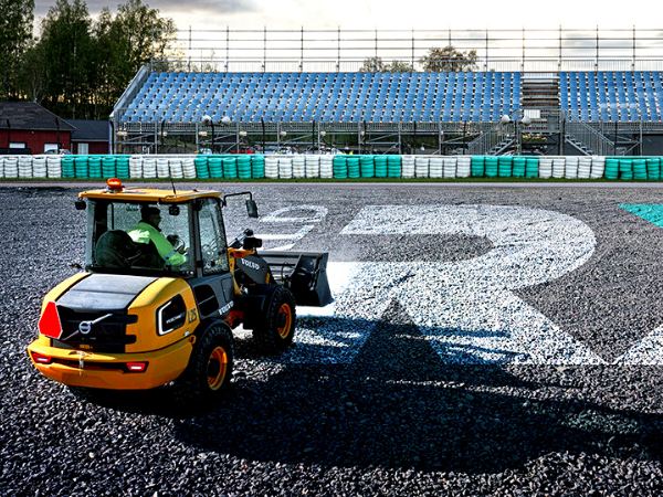 Volvo CE enters partnership with FIA World Rallycross Championship to drive sustainable change